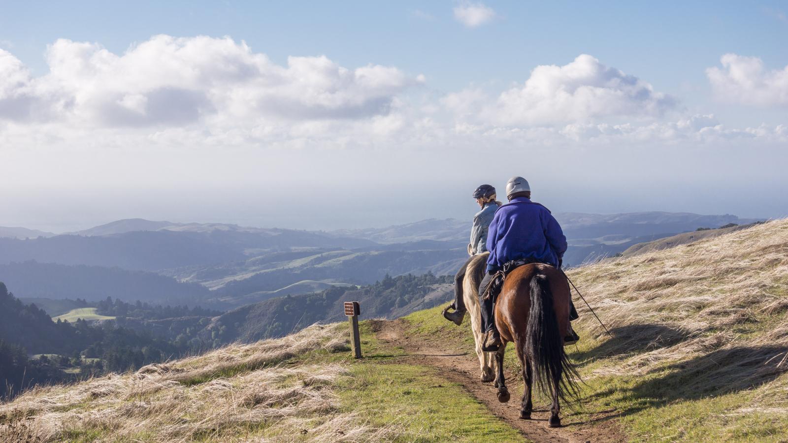 equestrians in Russian Ridge