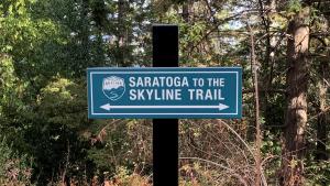 Saratoga to the Skyline Trail sign